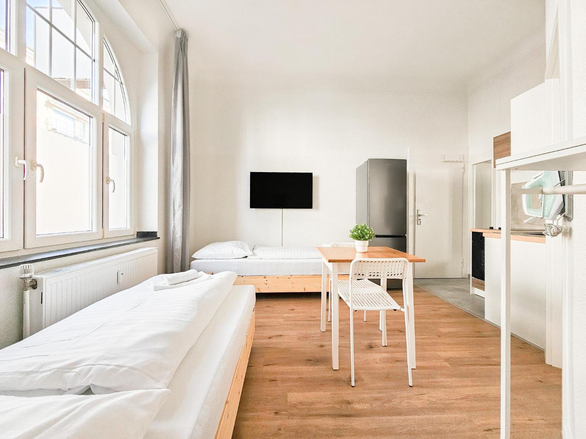 Raj Living - Studio Wohnungen - 15 Min Zur Messe Dus Dusseldorf Exterior photo